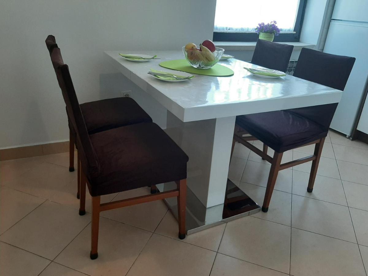 Apartman Lila Apartment